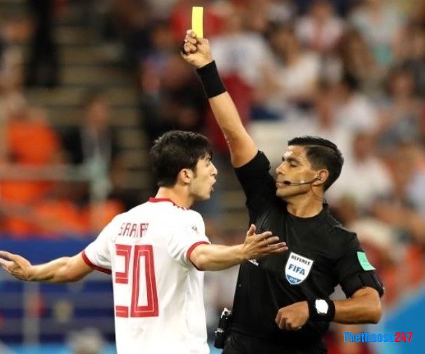 Soi kèo thẻ vàng Wales vs Iran