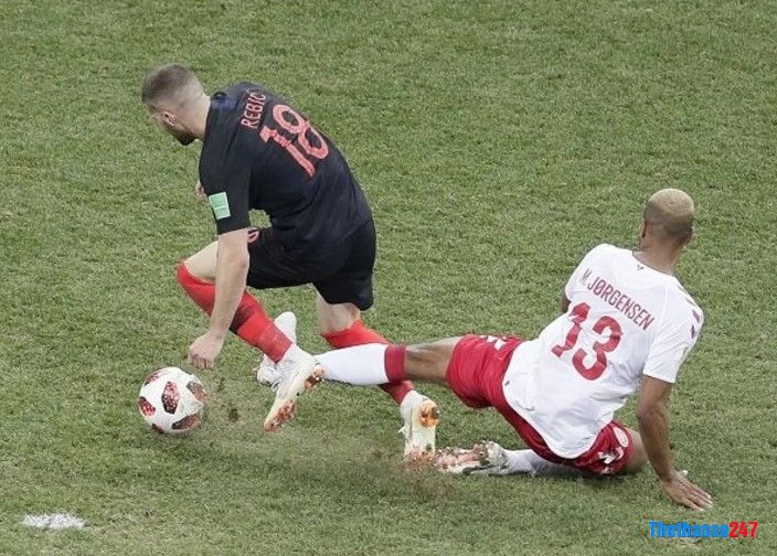 Soi kèo thẻ vàng Đan Mạch vs Tunisia