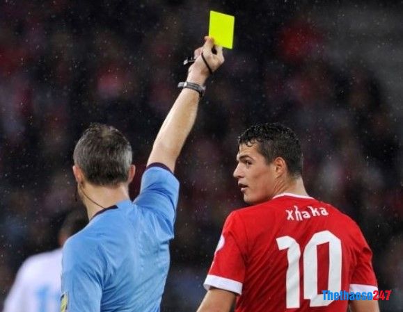 Soi kèo thẻ vàng Thụy Sĩ vs Cameroon