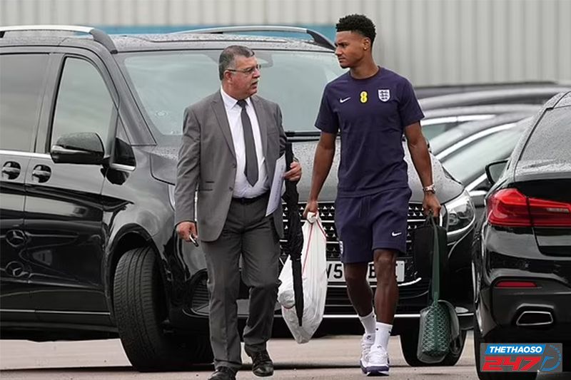 Tan vỡ giấc mơ vô địch EURO, ĐT Anh lặng lẽ trở về - 4