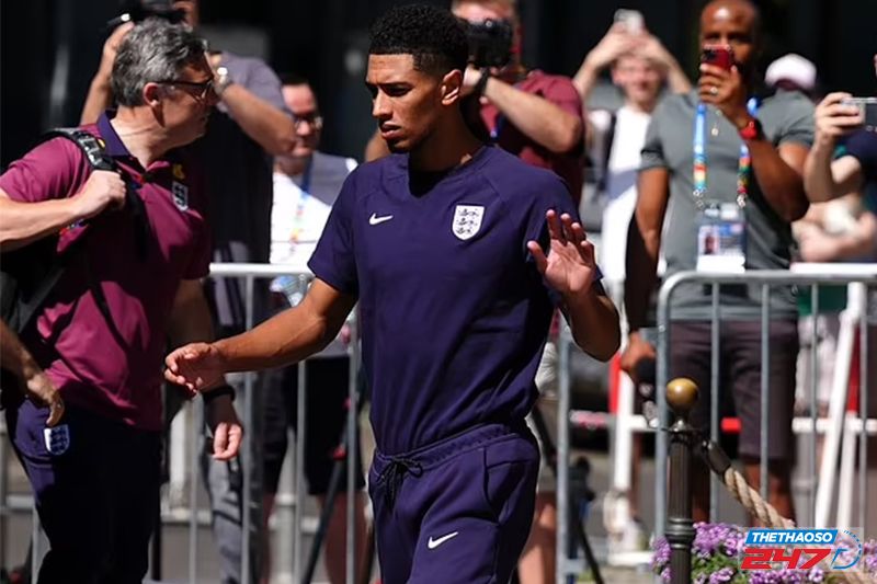 Tan vỡ giấc mơ vô địch EURO, ĐT Anh lặng lẽ trở về - 3