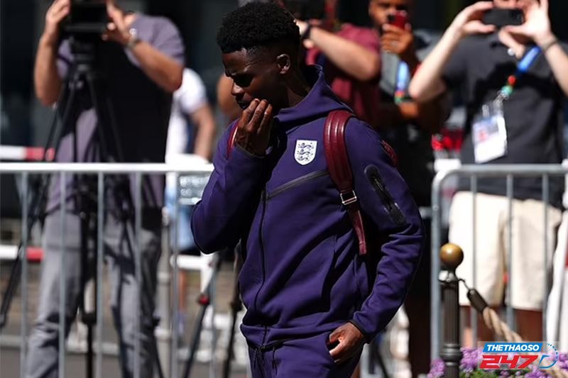 Tan vỡ giấc mơ vô địch EURO, ĐT Anh lặng lẽ trở về - 5