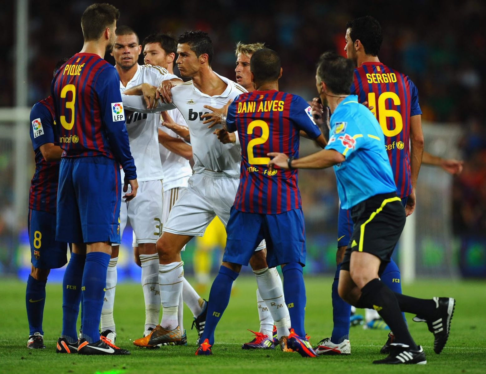 Những cái đầu nóng trong trận lượt về Supercopa 2011 tại sân Nou Camp Barcelona Những cái đầu nóng trong trận lượt về Supercopa 2011 tại sân Nou Camp Barcelona