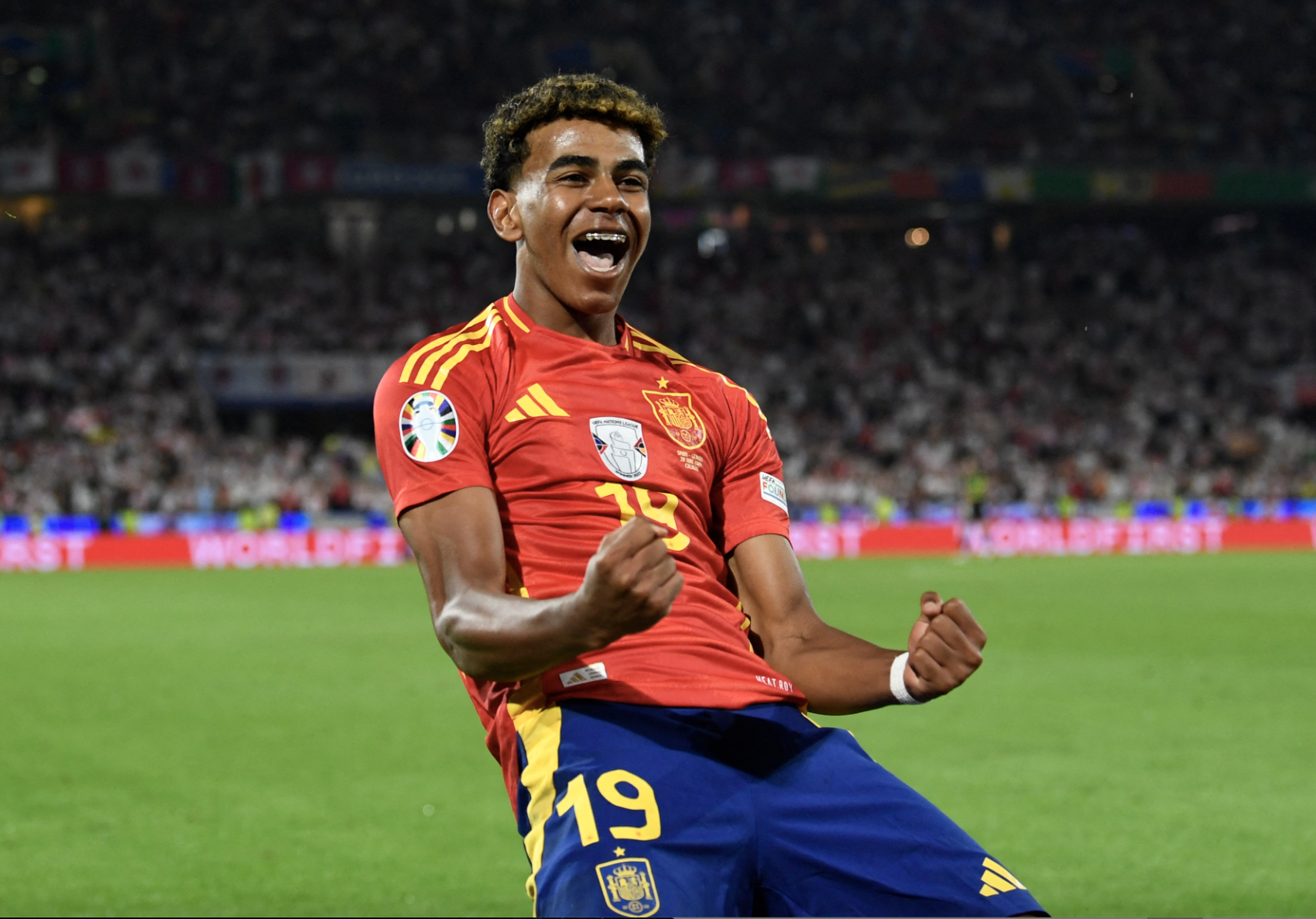 Lamine Yamal: Thần đồng 17 tuổi tỏa sáng EURO 2024, giành danh hiệu bàn thắng đẹp nhất