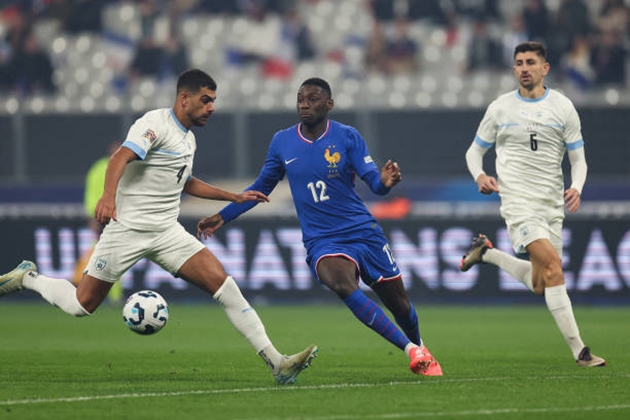 Pháp bất lực trước hàng thủ vững chắc của Israel, chấp nhận kết quả hòa 0-0 tại Stade de France