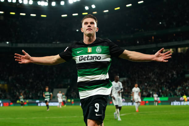 Barcelona nhắm Viktor Gyokeres, cân nhắc trao đổi Vitor Roque để thay thế Robert Lewandowski lâu dài