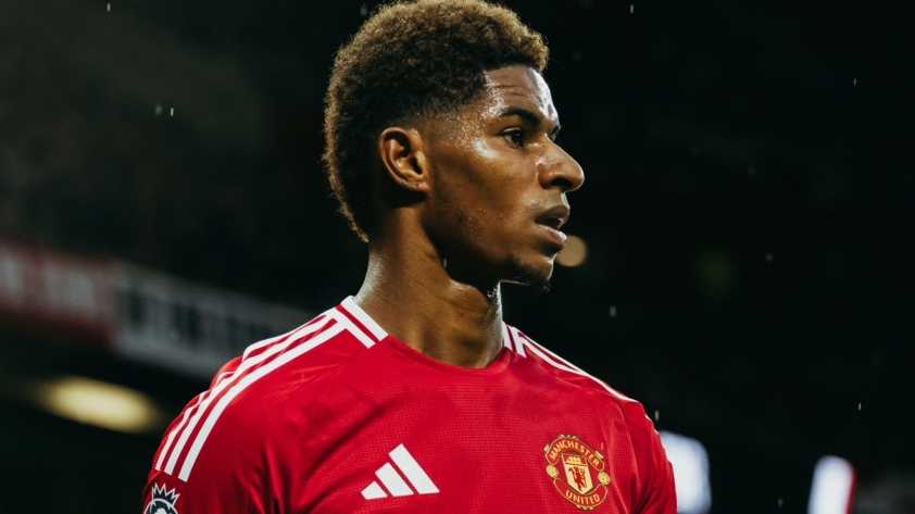 Huấn luyện viên Amorim yêu cầu các cầu thủ Manchester United phải tôn trọng người hâm mộ sau hành vi của Rashford