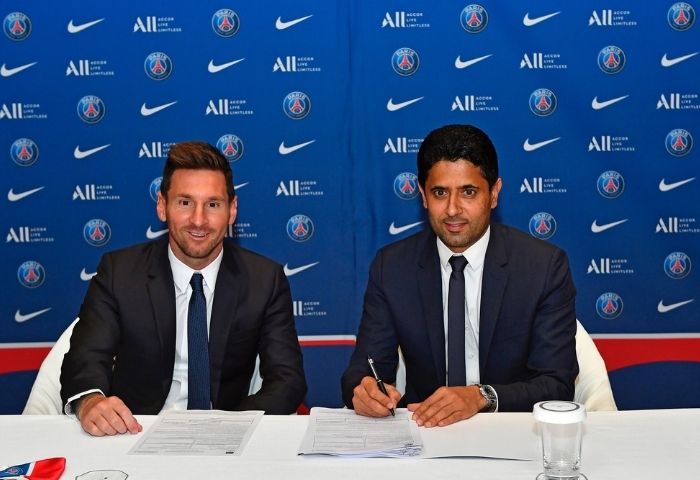 Messi ký hợp đồng với PSG Messi ký hợp đồng với PSG