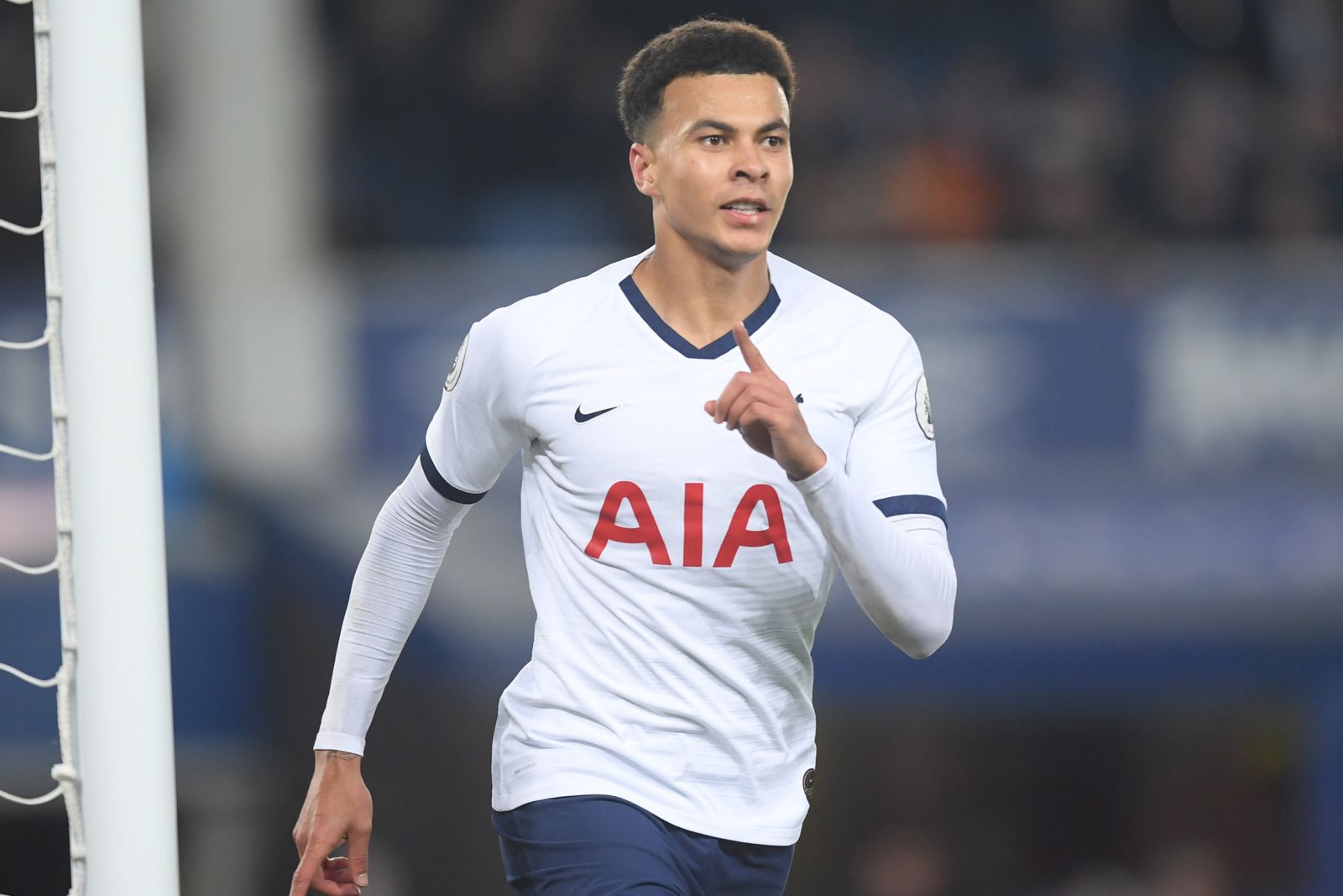Spurs để Dele Alli ra đi