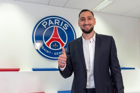 Donnarumma gia nhập Paris Saint-Germain.
