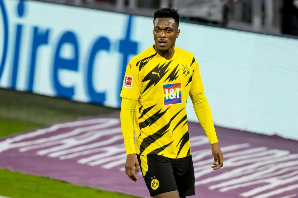 Tin chuyển nhượng 5/4