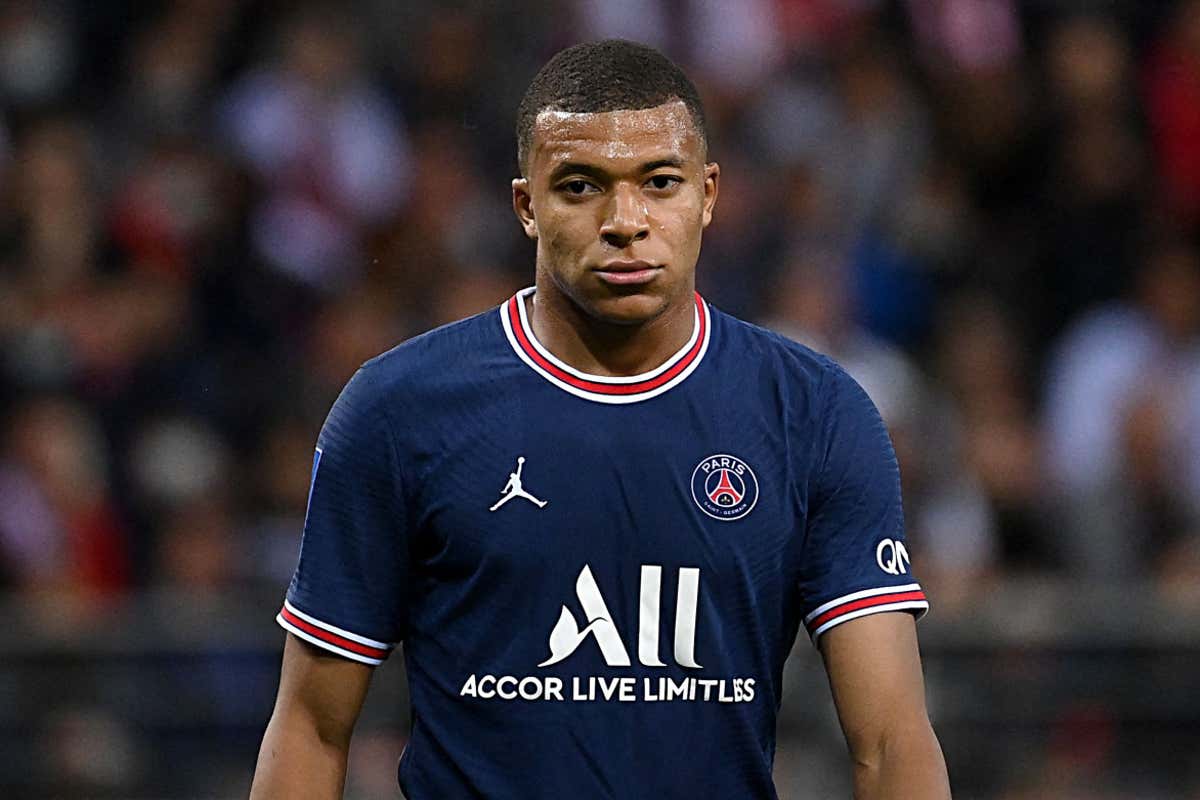 Mbappe thề sẽ ở lại PSG cho đến cuối mùa giải