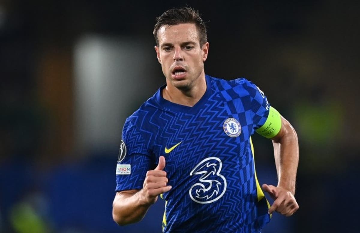Barca bước vào bàn đàm phán với Azpilicueta Barca bước vào bàn đàm phán với Azpilicueta