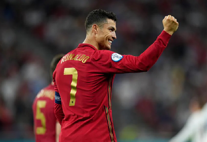 Cristiano Ronaldo Cristiano Ronaldo