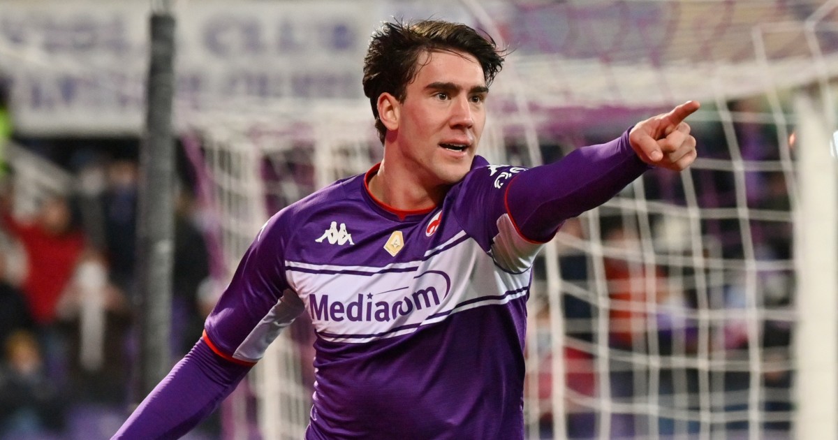 Tottenham tranh chữ ký Dusan Vlahovic với Arsenal Tottenham ký Dusan Vlahovic