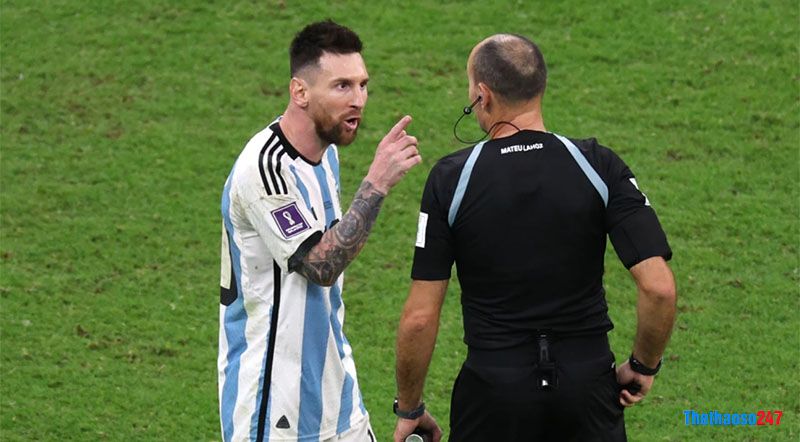 Hà Lan vs Argentina lập kỷ lục thẻ vàng tại World Cup - Ảnh 1
