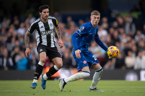 Cole Palmer đối mặt thực tế khắc nghiệt ở Premier League Bị theo kèm chặt chẽ