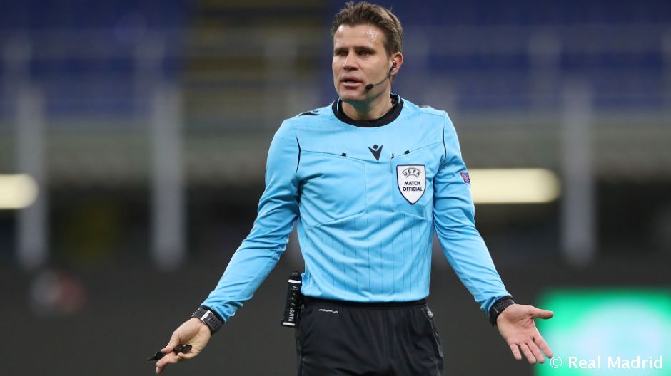 Felix Brych trọng tài bắt chính trận Phần Lan vs Bỉ