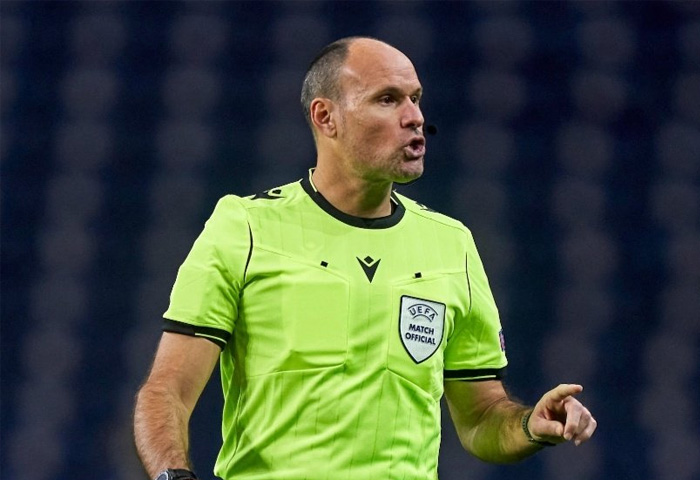 Trọng tài Bỉ vs Nga Trọng tài Bỉ vs Nga