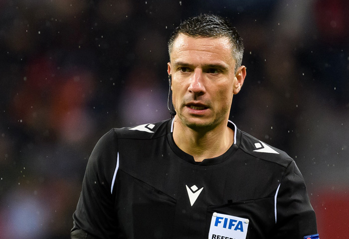 Trọng tài Tây Ban Nha vs Thuỵ Điển Trọng tài Tây Ban Nha vs Thuỵ Điển