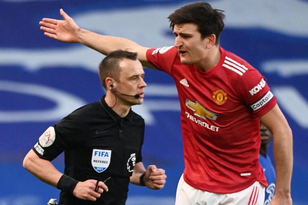 Luke Shaw đối mặt án phạt cấm thi đấu vì "vạ miệng" với trọng tài