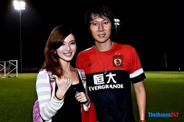 HLV Li Tie và vợ