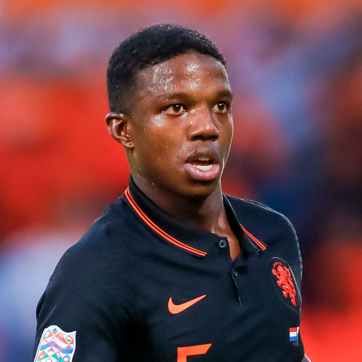 Cầu thủ 22 tuổi trở thành bản hợp đồng đầu tiên của Quỷ Đỏ Cầu thủ 22 tuổi trở thành bản hợp đồng đầu tiên của Quỷ Đỏ