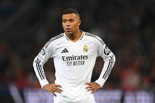 Valverde ca ngợi Mbappe Người đồng đội tuyệt vời và con người đáng kính
