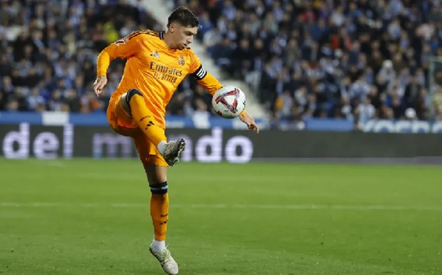 Fede Valverde bất ngờ trở thành 