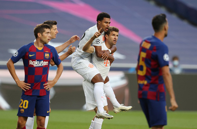  Barca 2-8 Bayern Munich