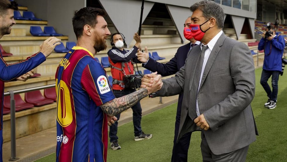 Laporta đã cố gắng giữ Messi lại