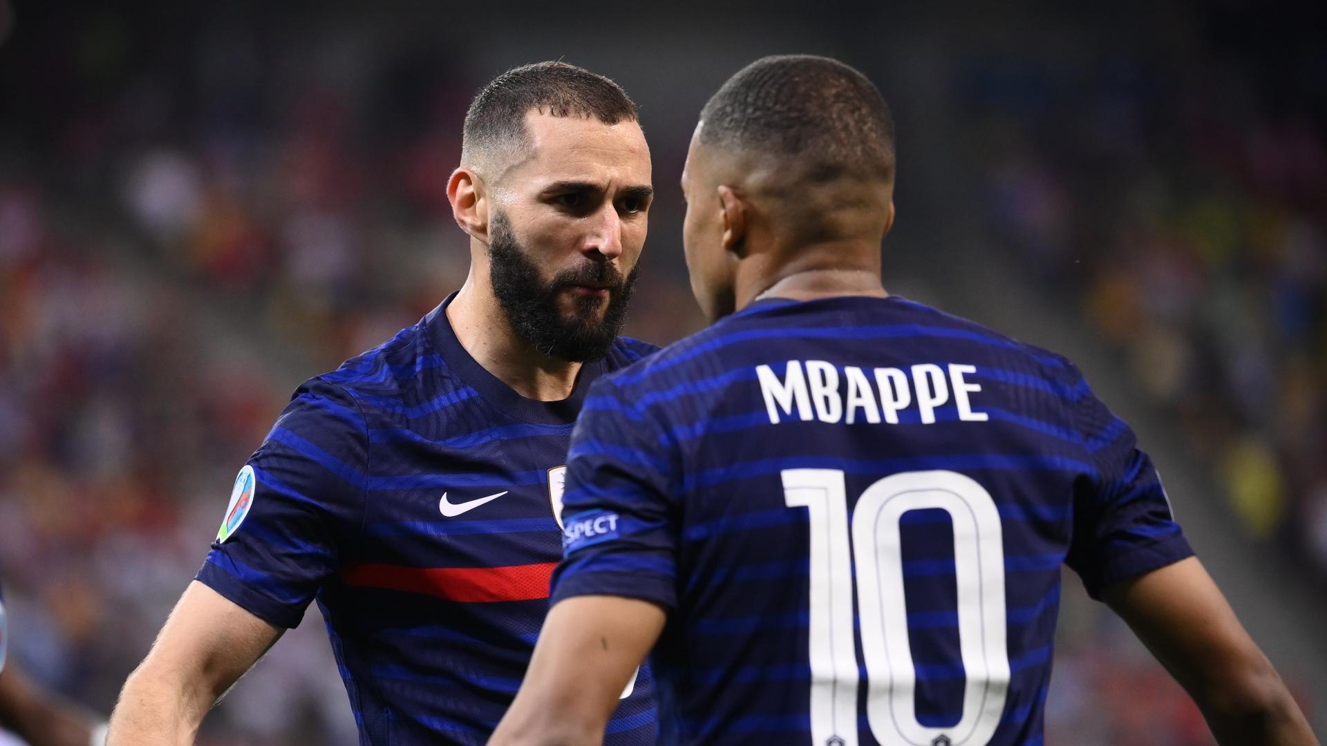 Mbappe giành giải Cầu thủ Pháp xuất sắc nhất, vướng tranh cãi vì không được Benzema bình chọn