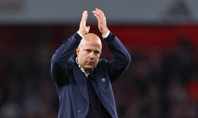 Chấn thương hành hạ, Man City mở đường cho Liverpool trong cuộc đua vô địch Premier League
