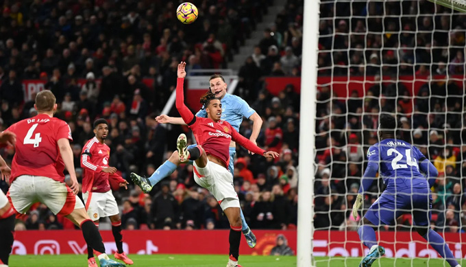 Yoro Diallo Màn Ra Mắt Old Trafford Trầm Cảm Ấn Tượng, Nhưng Còn Bừng Sáng Ở Mặt Khác