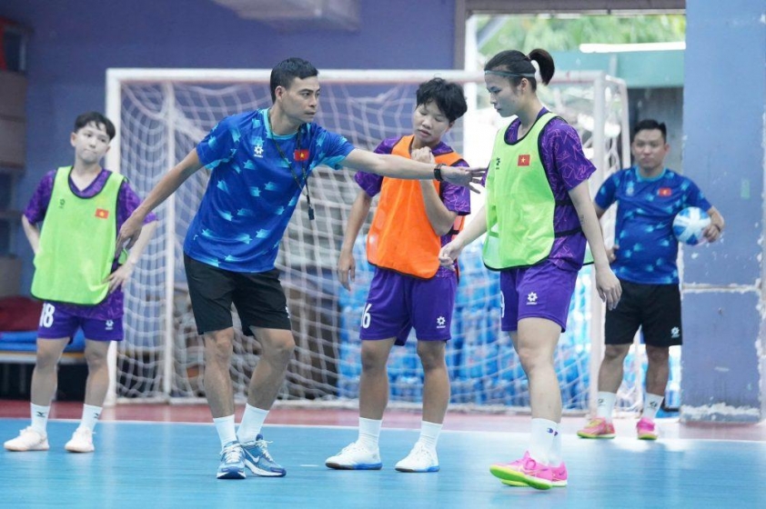 ĐT Futsal Nữ Việt Nam Đối Diện Thách Thức Lớn tại Giải Vô Địch Đông Nam Á 2024