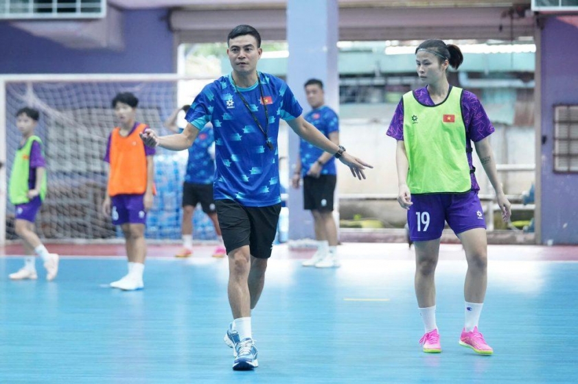 ĐT Futsal Nữ Việt Nam Giao Hữu Với
