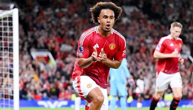 Đối mặt với khó khăn tại Man United, Zirkzee được Juventus nhắm đến như phương án giải cứu