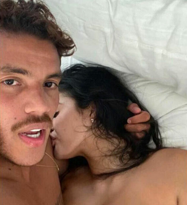 Jonathan Dos Santos: Từ Tài Năng La Masia Đến Những Scandal Chấn Động