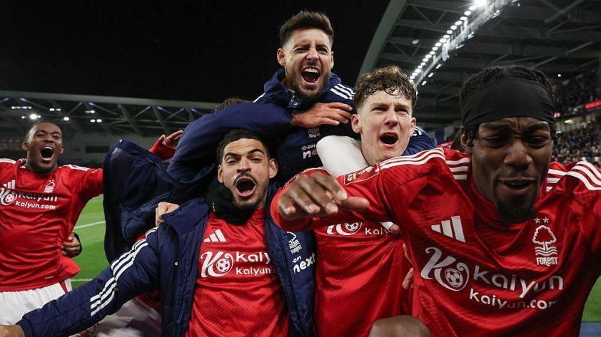 Crystal Palace bị loại khỏi Europa League 2025/26 vì vi phạm quy định sở hữu đa CLB