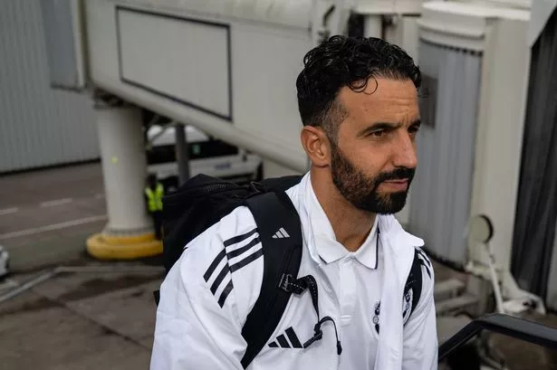 Mệt mỏi vì nắng nóng, Man Utd lao đao trước thềm mùa giải mới