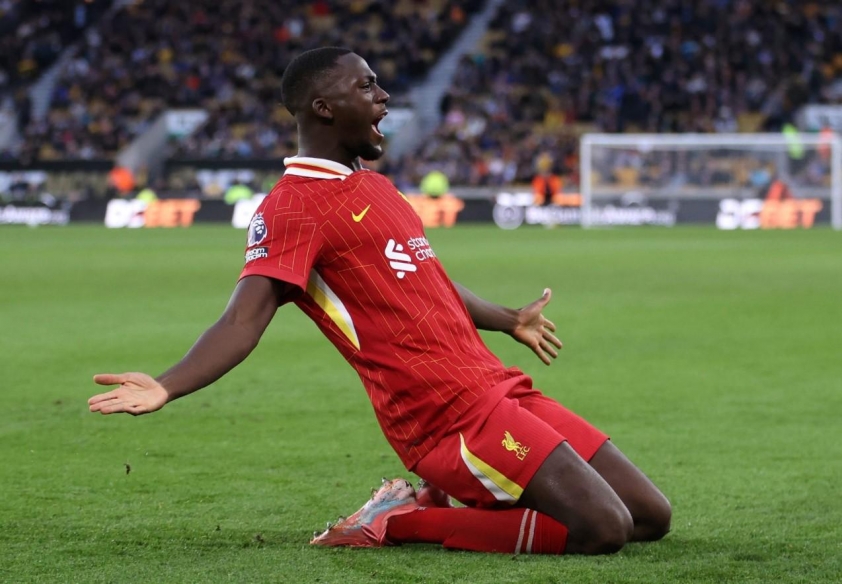 Vụ Konate: Liverpool cứng rắn, Real Madrid kiên nhẫn chờ đợi
