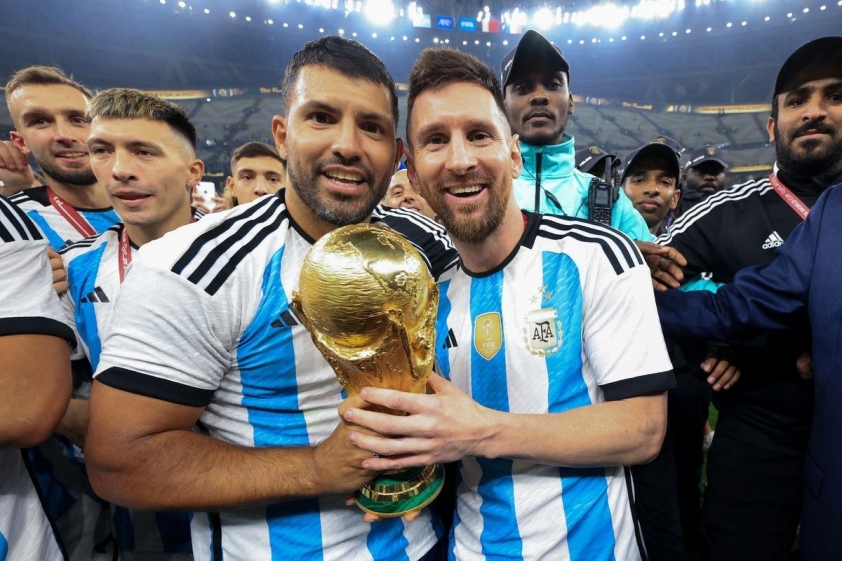 Messi và tương lai bất định: Aguero lên tiếng bảo vệ quyết định của người bạn thân