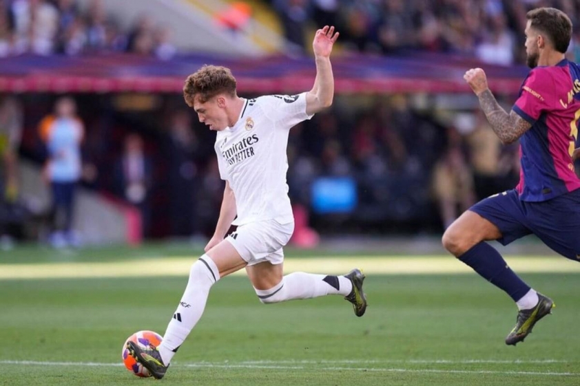 Tiền vệ trẻ Víctor Muñoz chính thức chia tay Real Madrid, gia nhập Osasuna
