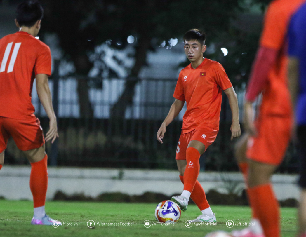 HLV Kim Sang Sik: Chiến lược gia thầm lặng dẫn dắt U23 Việt Nam chinh phục đỉnh vinh quang