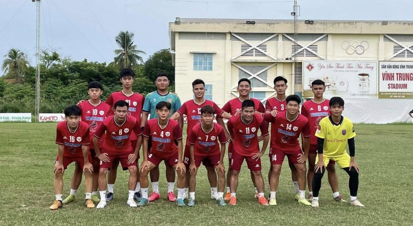 Friendly FC: Huyền thoại VPL-S6 viết nên từ tình yêu và nghị lực