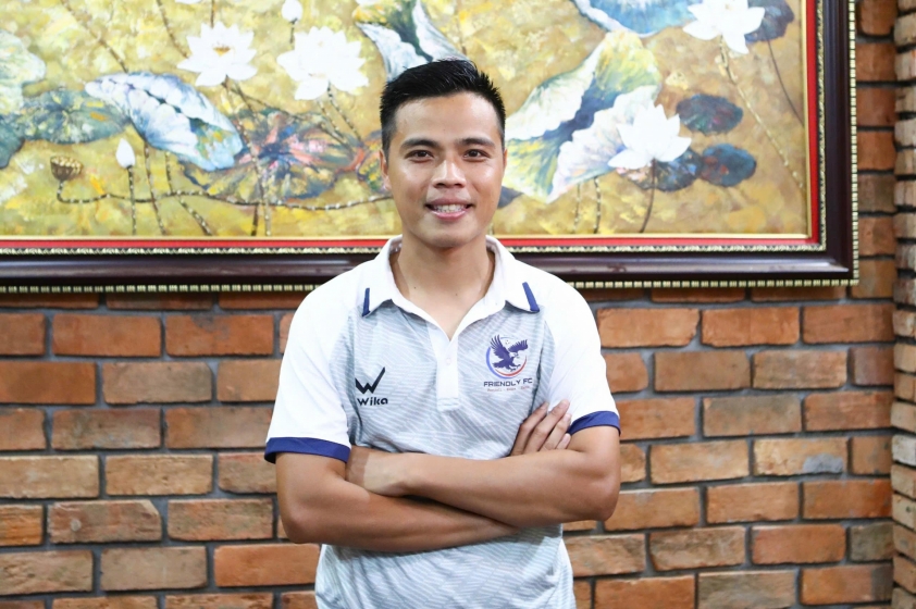 Câu chuyện cảm động giữa SHB FC và Friendly FC: Tinh thần thể thao vượt lên trên mọi ranh giới