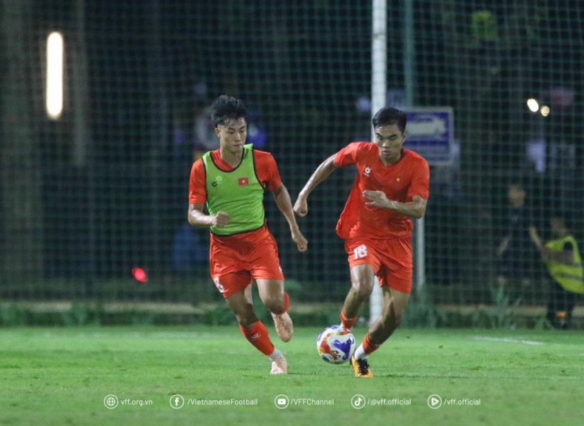 U23 Việt Nam tích cực chuẩn bị cho trận ra quân gặp U23 Lào tại SEA Games 2025