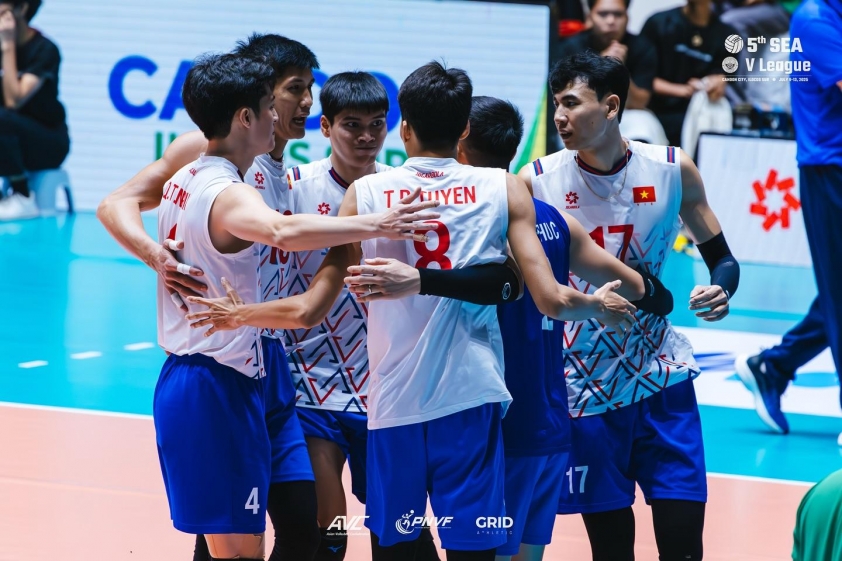 Tuyển bóng chuyền nam Việt Nam giành huy chương bạc SEA V.League 2025