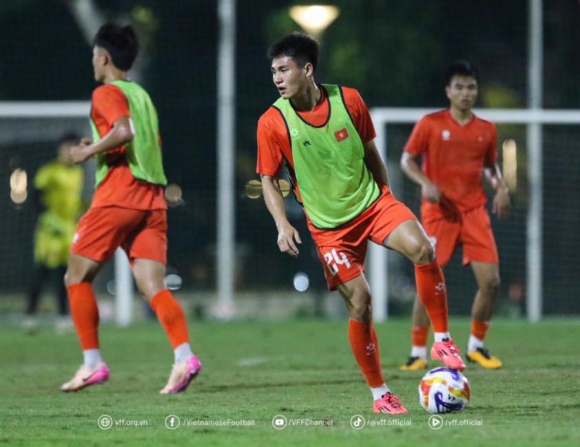 Tiền vệ Nguyễn Phi Hoàng: Khát vọng 3 lần vô địch U23 Đông Nam Á