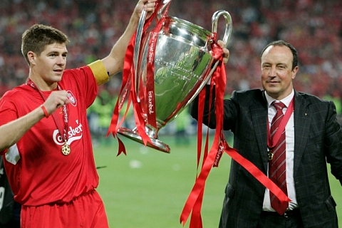 Hai gương mặt lãnh đạo: Bài học từ Thiago Silva và Rafa Benítez